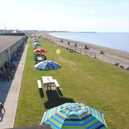 Manoir Sur Mer Sainte Anne-des-Chênes Exterior foto